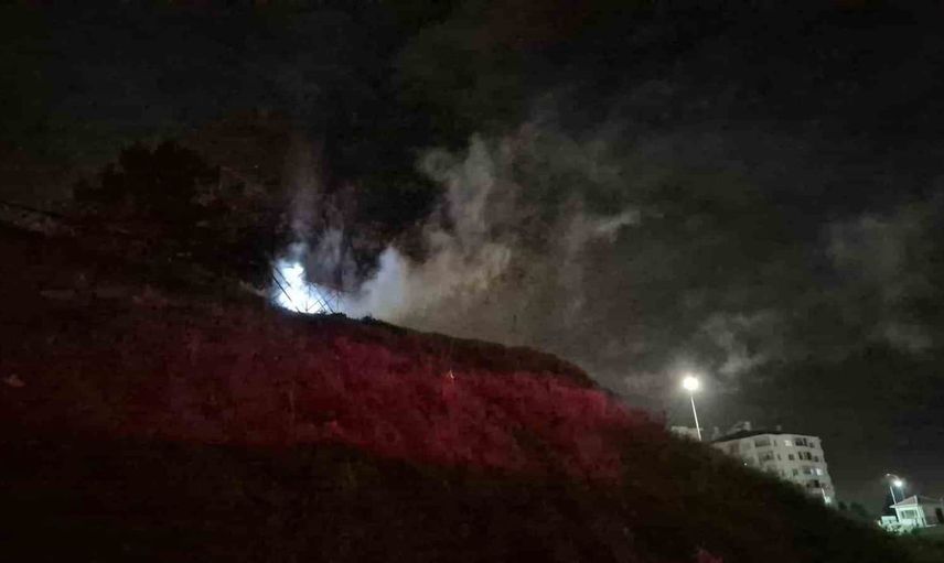Odunpazarı'nda parkta traktör lastiği yangını paniğe yol açtı