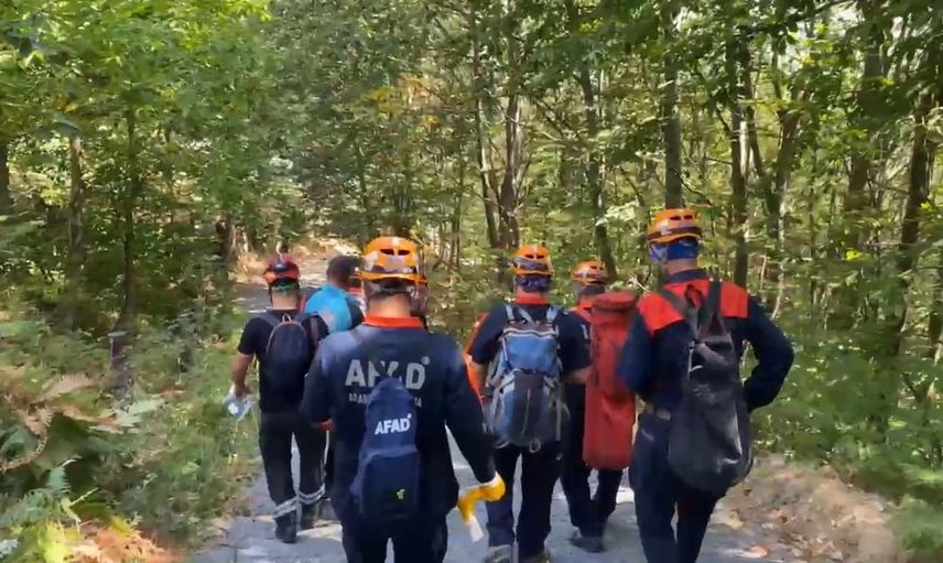 Uludağ'da eteklerde ayağı kırılan 75 yaşındaki adam için kurtarma seferberliği