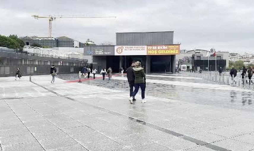 Konserde fenalaşanlardan biri öldü, iki kişinin durumu kritik