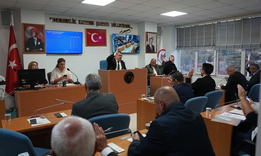 Düzce meclisi lojistik ve atık projelerine kaynak ayırdı, 17 madde karara bağlandı