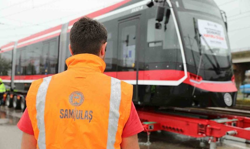 Samsun'da raylı sistem kapasitesi artıyor üçüncü tramvay teslim alındı