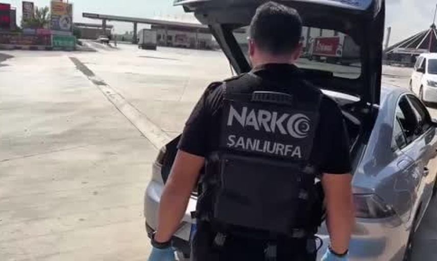 Şanlıurfa'da iki operasyonda 2 kilo 500 gram skunk ele geçirildi, iki kişi tutuklandı