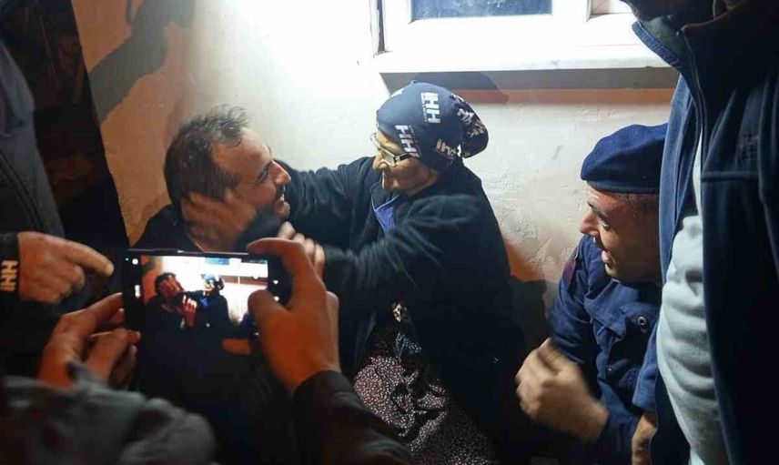 Akyazı'da 2 günlük arama sonrası 78 yaşındaki alzheimer hastası sağ bulundu