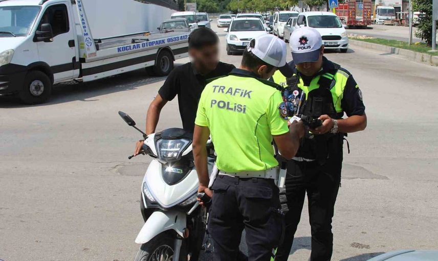 Adana denetiminde kaçış yok: 41 motosiklet sürücüsüne 1 milyon 266 bin lira ceza