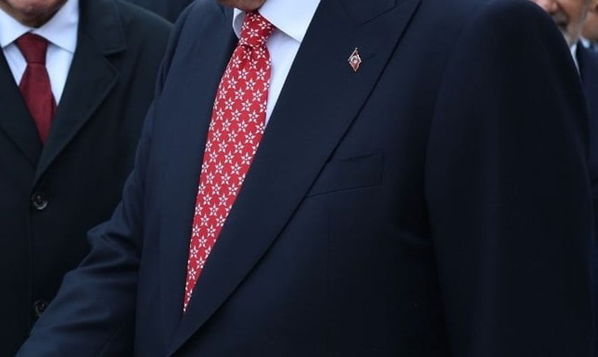 Anıtkabir'de kırmızı KAAN kravatı milli projelere görünür işaret