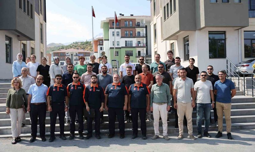 Hazırlık süreklilik ister: Hacılar Belediyesi'nde deprem ve yangın tatbikatı