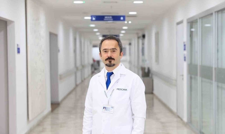 Tekrarlayan yükler kemiklerde gizli çatlaklara yol açıyor: stres kırığının belirtileri ve korunma yöntemleri