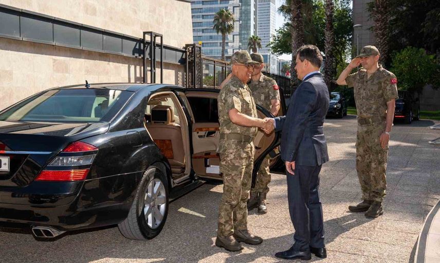Veda trafiği İzmir'de: Başsavcı Ali Yeldan makamında ağırladı