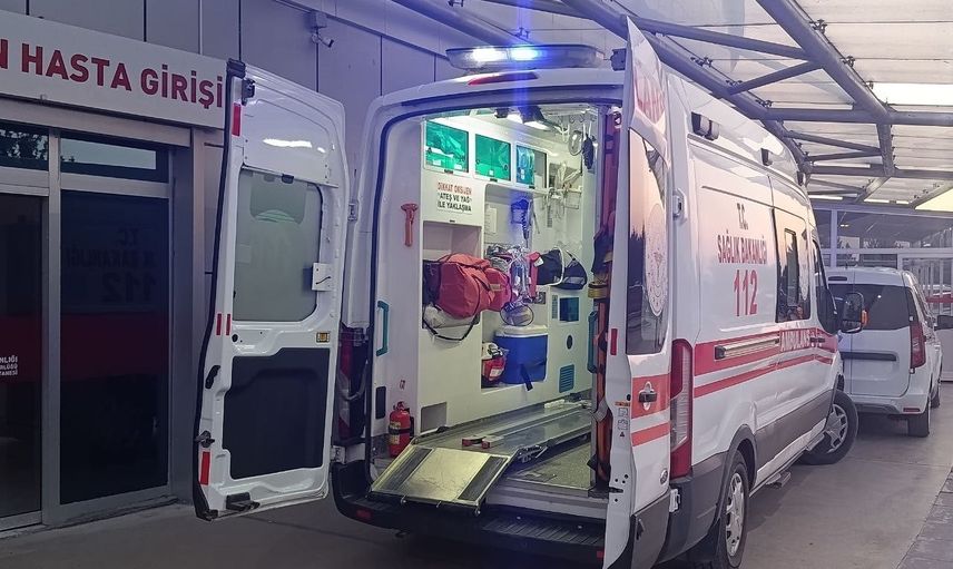 Motosiklet kontrolden çıkarak devrildi, Beyşehir Avşar Mahallesi'nde iki kişi yaralandı