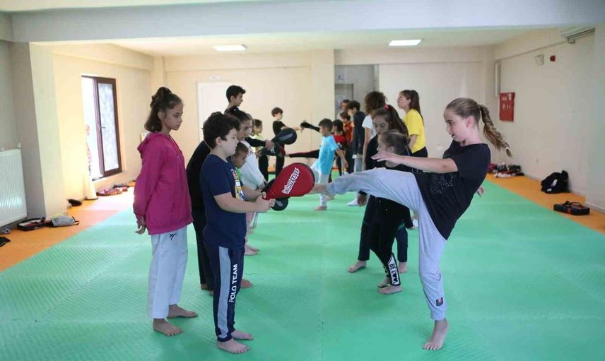 Kış spor okulları başlıyor: Bursa'da 3 ekim'de çocuklar 12 branşta spora başlıyor