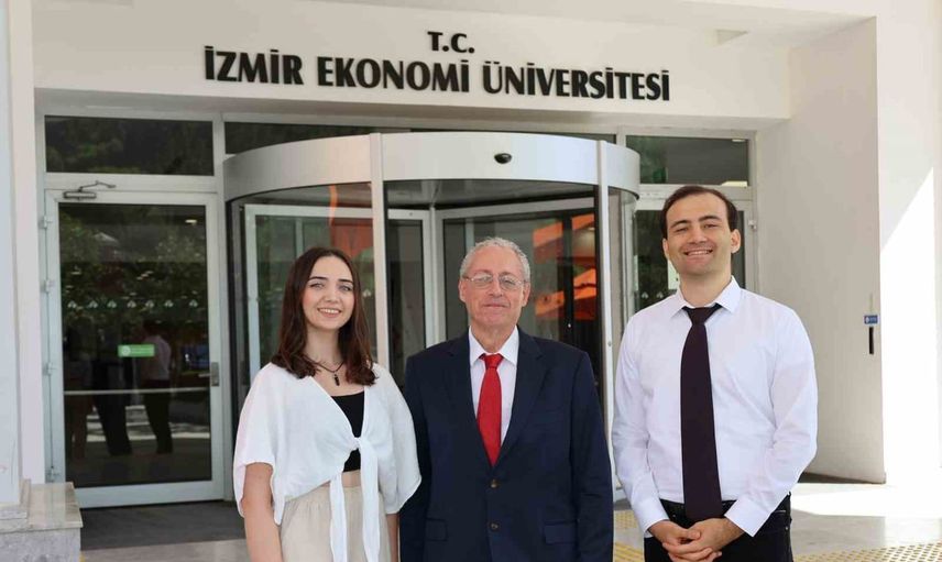 İzmir'den Roma ve Milano'ya: iki genç mühendisin uzay yolculuğu
