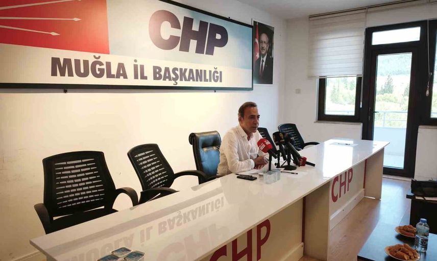 Berhan Şimşek hukuki süreçler nedeniyle CHP MYK üyeliğinden ayrıldı