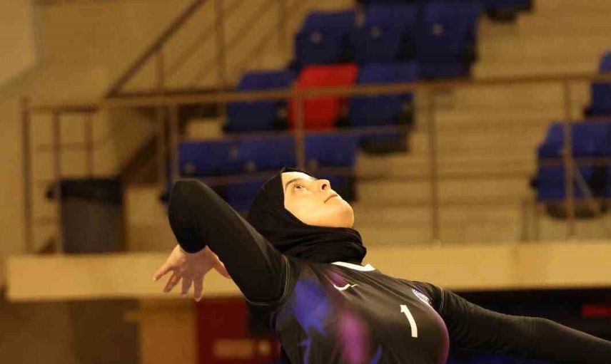 Niğde'de kamu oyunlarında voleybolda Niğde Valiliği A (Milli Eğitim) şampiyon oldu