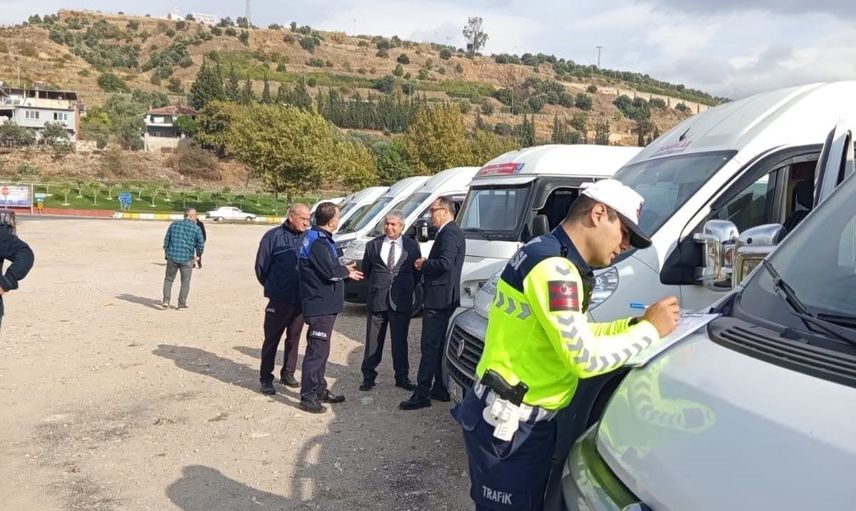 Efeler'de taşımalı eğitim servislerinde rutin güvenlik denetimi