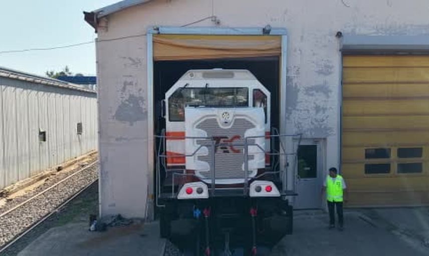 Yerli DE 10000 lokomotifi ilk yurtdışı seferine çıktı