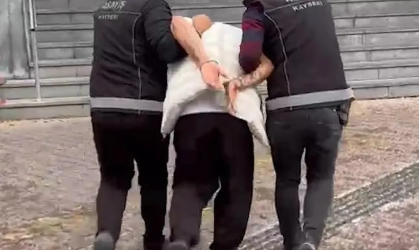 Kayseri'de aranan zanlı 14 yıl 3 ay 14 günlük hapis cezasıyla tutuklandı