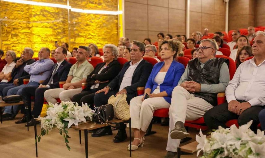 Efeler'de ikinci bahar üniversitesi 55 yaş ve üzeri için başlıyor