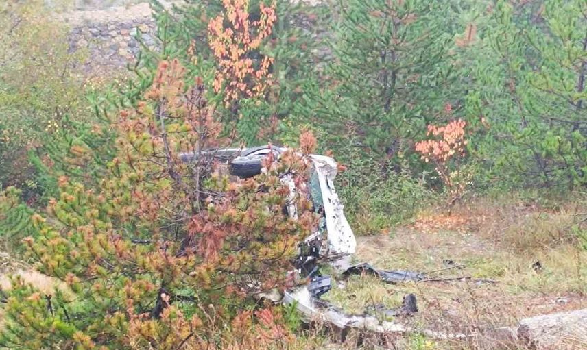 Bariyerlere çarpıp takla attı: TEM otoyolunda iki kişi hafif yaralandı