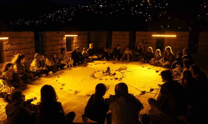 Zindankapı’da kız çocukları tarih ve sanatı taşlara işledi