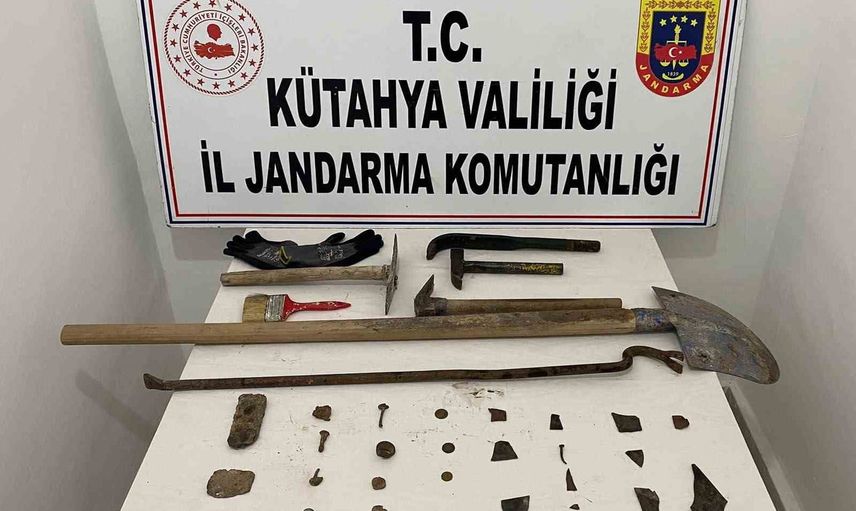 Kuruçay'da tarihi parçalara yönelik jandarma operasyonu