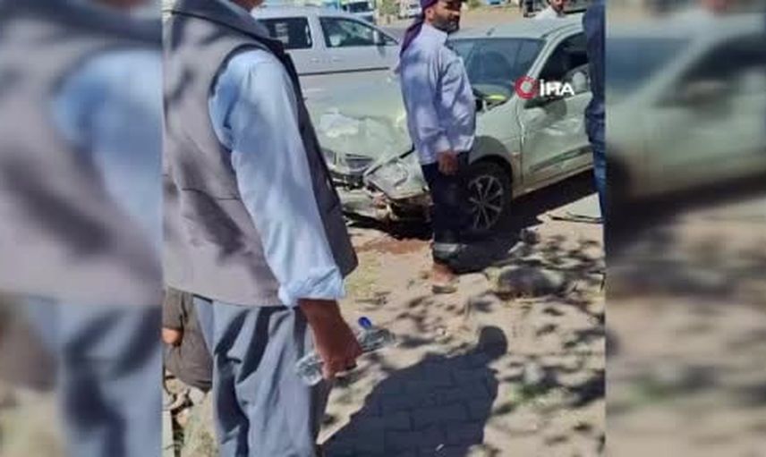 Siverek'te bulvardaki çarpışmada araçlara maddi hasar oluştu