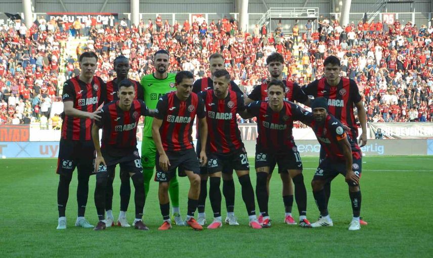Çorum'da tempolu ilk yarı, gol sesi çıkmadı