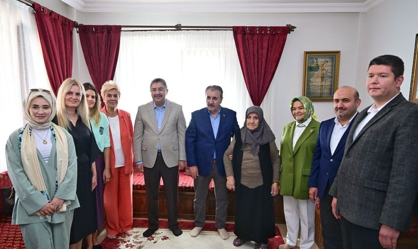 Eskişehir heyeti günyüzü'nde BBP lideri Mustafa Destici ile buluştu