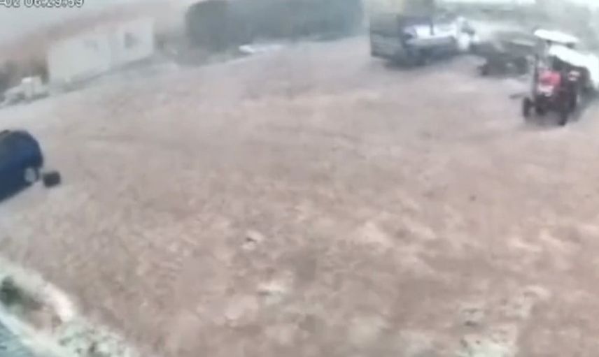 Bismil'de fırtına kameralara böyle yansıdı