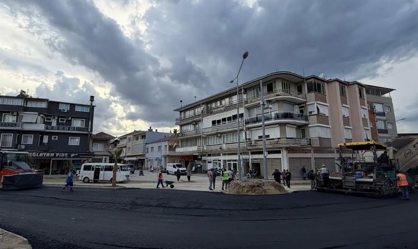 Yenipazar'da Büyük Menderes Caddesi yenileniyor: sıcak asfalt çalışması başladı