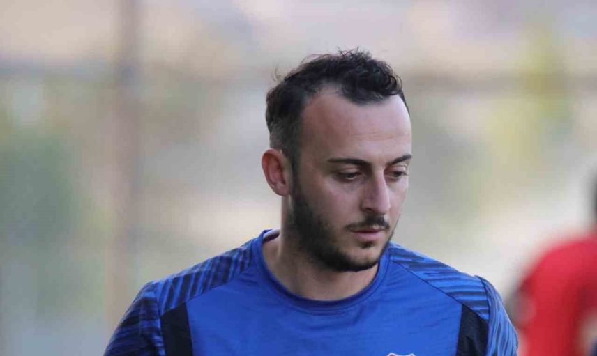 Elazığspor kamp dönüşü tesislerde yeniden mesaiye başladı