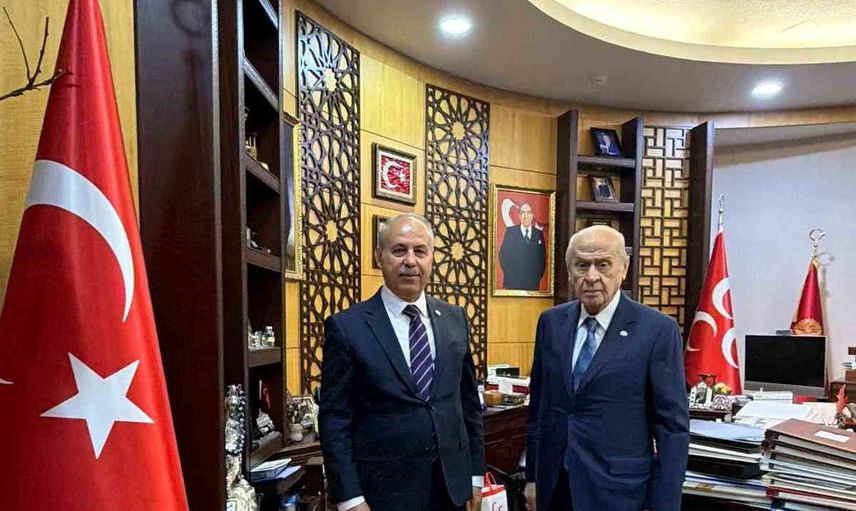 Gaziantep teşkilatı Bahçeli’ye terörsüz Türkiye vizyonu raporunu sundu