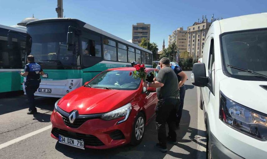 Zabıta haftası Kayseri sokaklarında tanıtım ve kutlamayla geçiyor