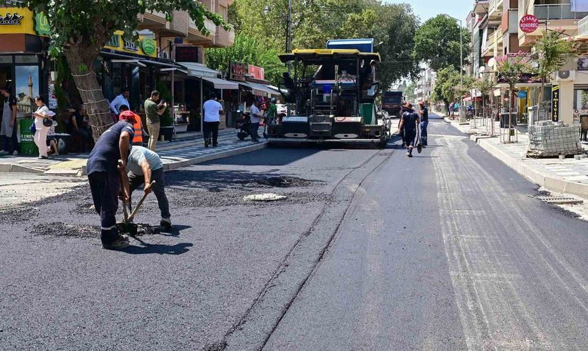 Salihli'nin çehresi yenileniyor: Şüheda caddesi modern yüzüne kavuşuyor