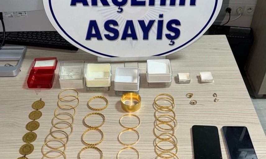 Kırkağaç'taki dolandırıcılık sonrası Akşehir'de altınlarla yakalandılar
