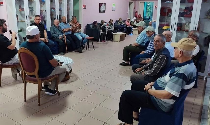 Huzurevinde mevlid kandili programı sakinleri bir araya getirdi