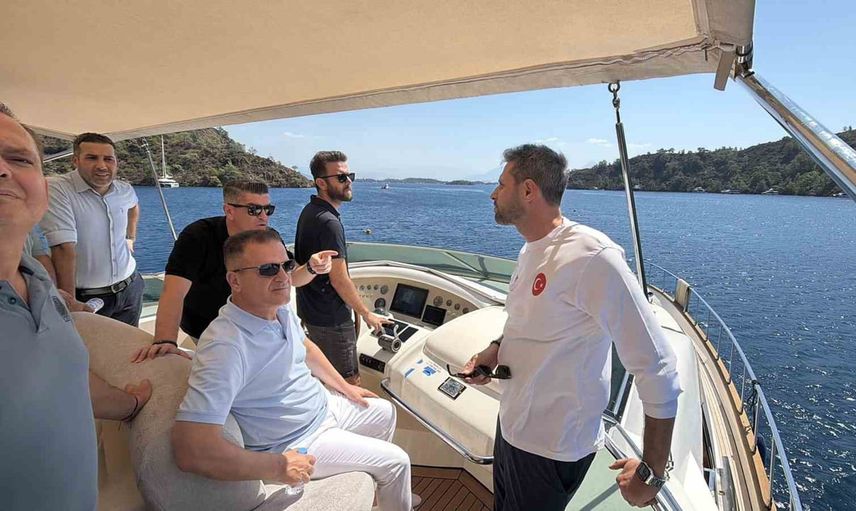 Fethiye körfezi'nde Türkiye'nin en kapsamlı dip çamuru temizliği başlıyor