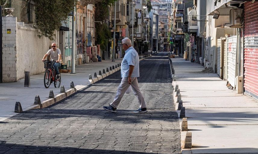 İzmir'in İkinci Kordon'unda yürüyüşe öncelik veren yenileme