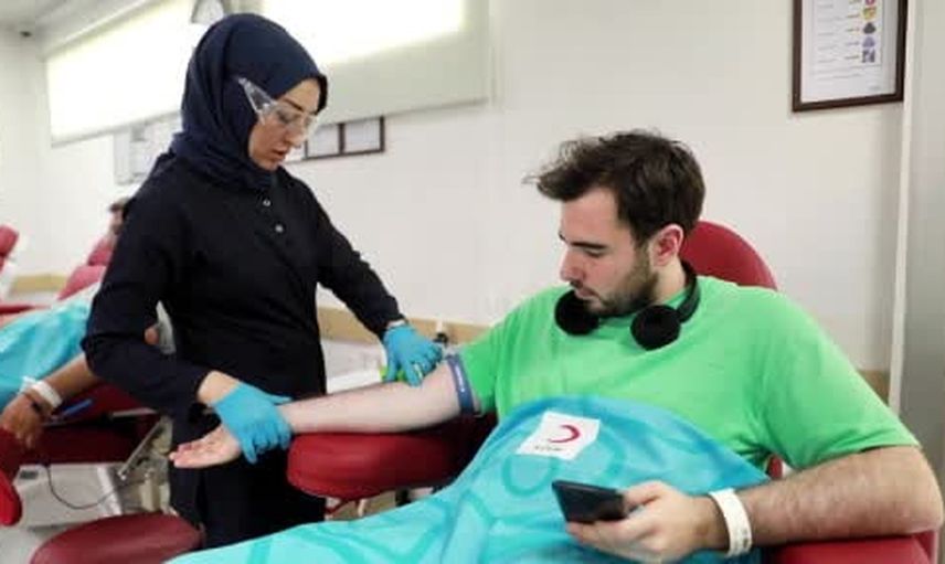 Gençler 20 yaşında kan bağışında öne çıktı, yaz dönemi beklenen düşüşü göstermedi