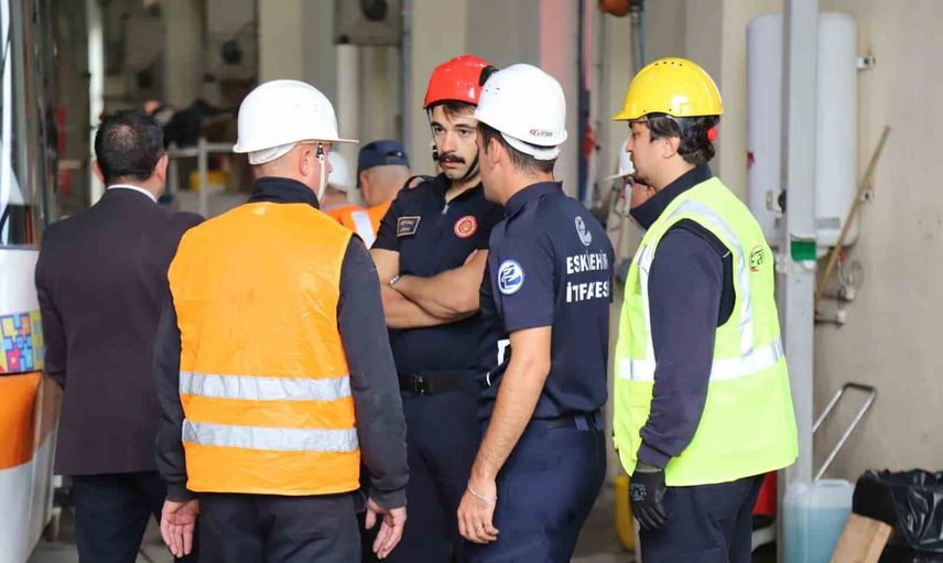 Estram ve itfaiye ortak eğitimle tramvay kazalarına hazırlıklarını güçlendiriyor