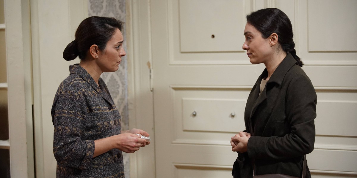 merve dizdar bebeğin ismini ağzından kaçırdı