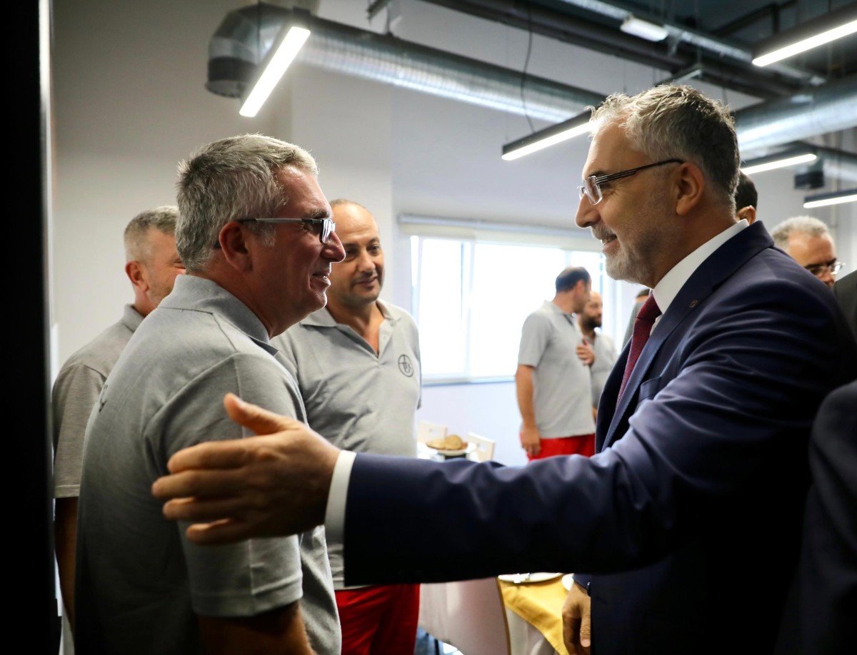 Çalışma ve Sosyal Güvenlik Bakanı Vedat Işıkhan