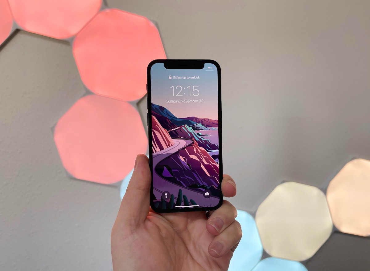 Apple'ın etkileyici modellerinden biri olan iPhone 12 mini