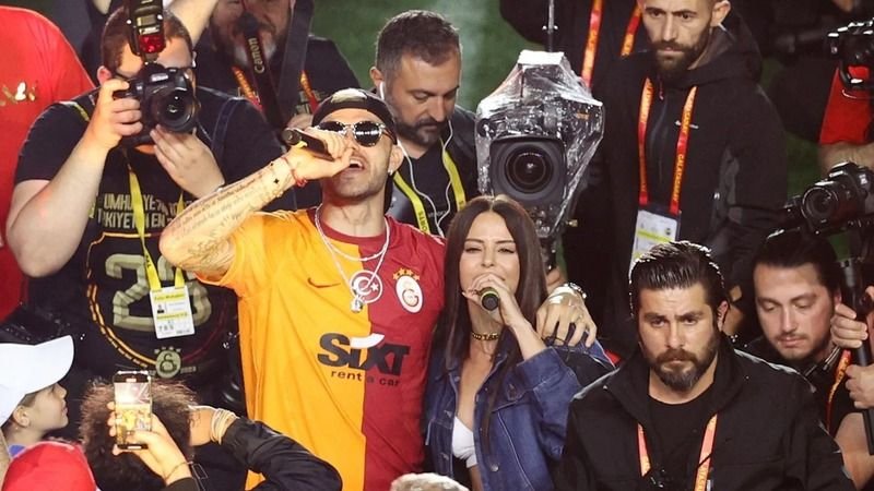 Beşiktaşlı Şarkıcı Simge Sağın: Icardi'ci Oldum