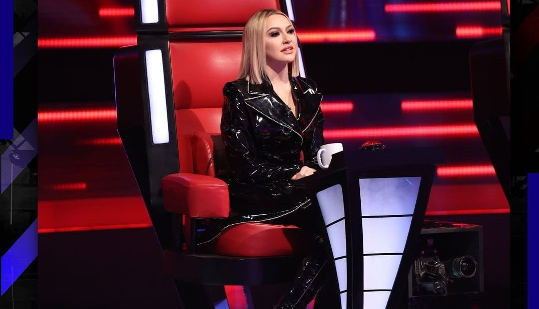 Hadise: Sahnede Fırlattığım Yüzük O Değildi