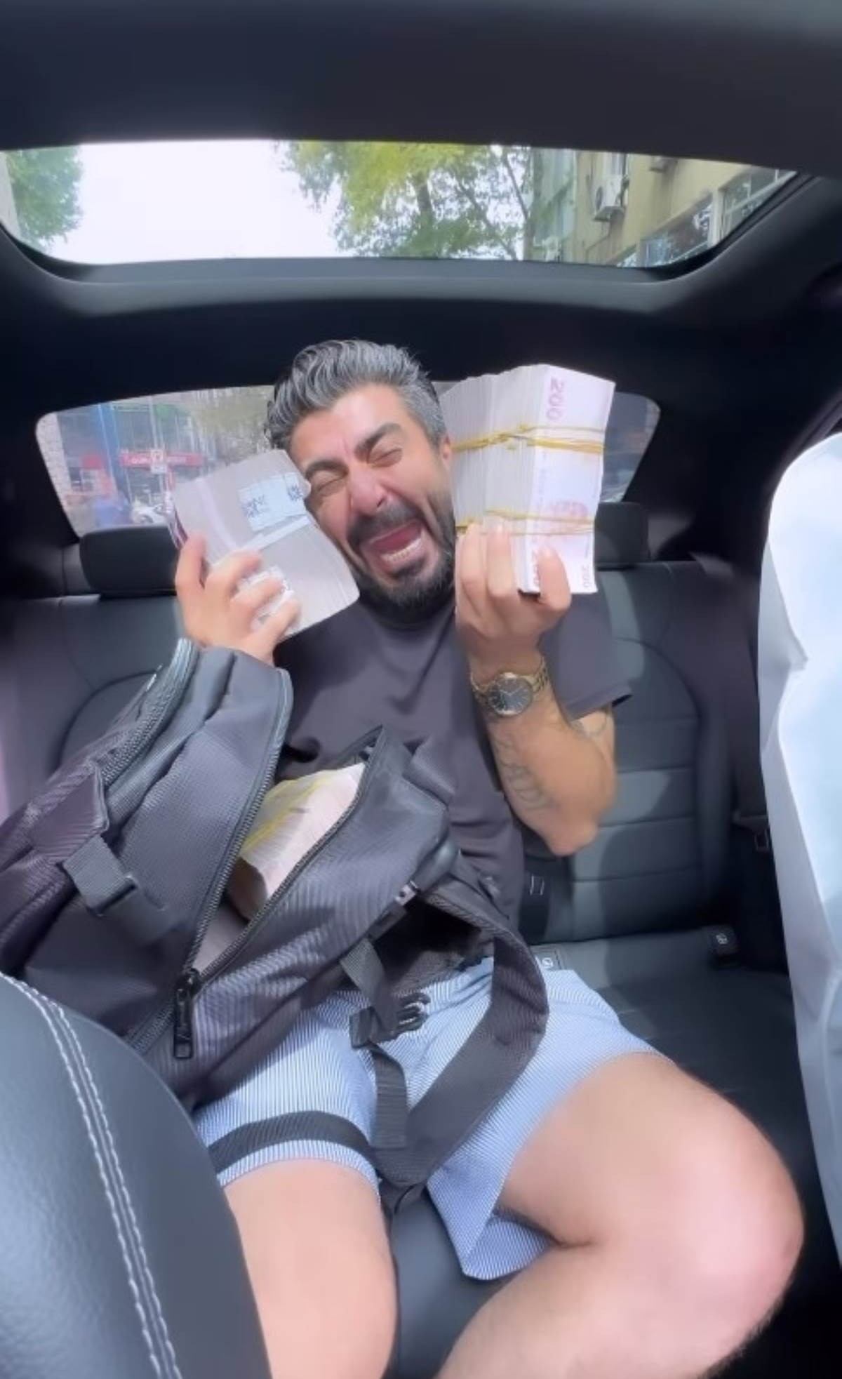 sosyal medya fenomeni terör örgütü suçlamasıyla gözaltına alındı