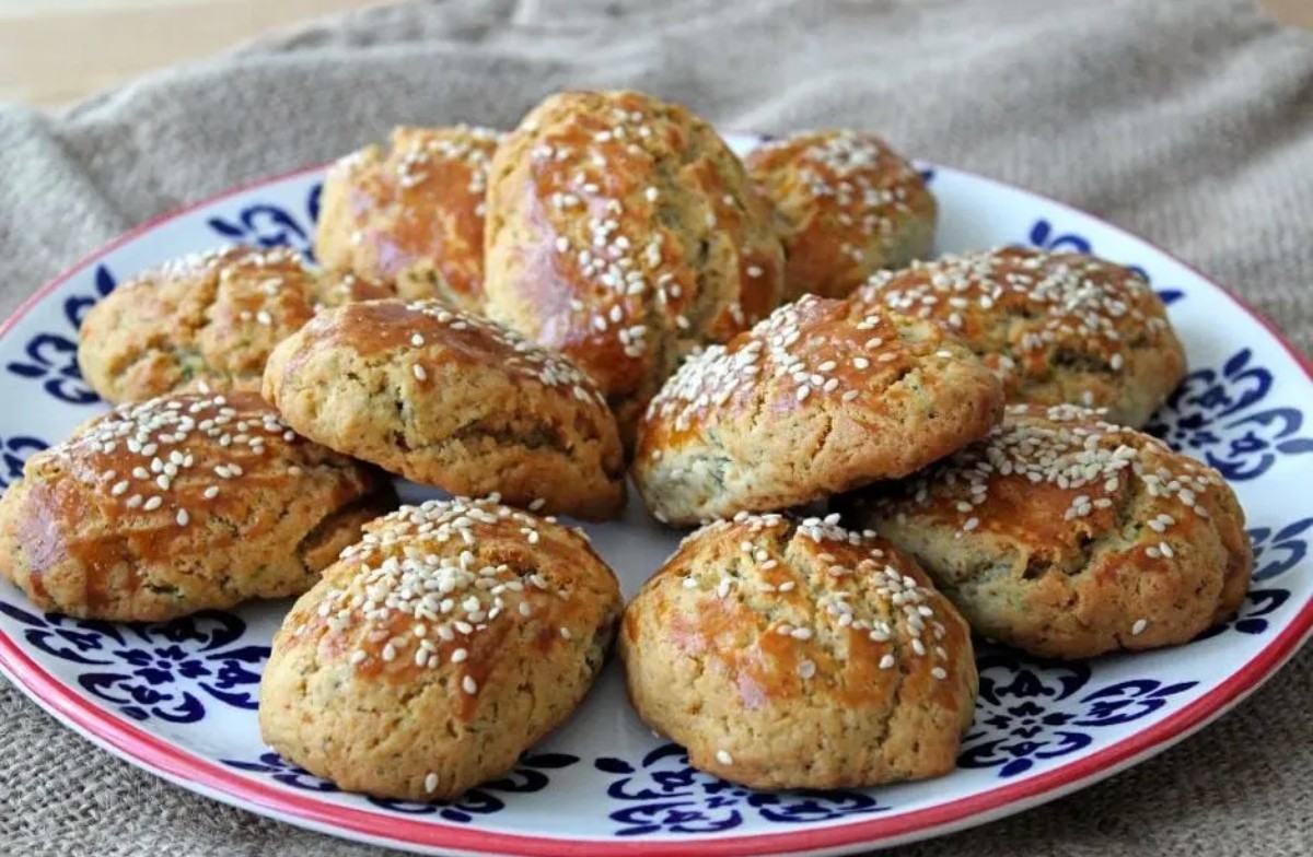 5 dakikada yapılabilecek kolay poğaça tarifleri