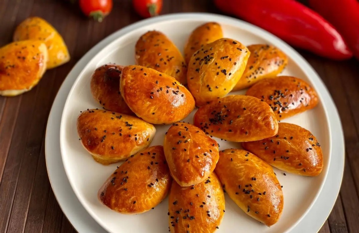 5 dakikada yapılabilecek kolay poğaça tarifleri