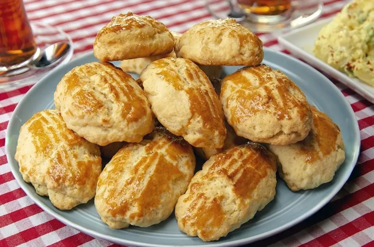 5 dakikada yapılabilecek kolay poğaça tarifleri