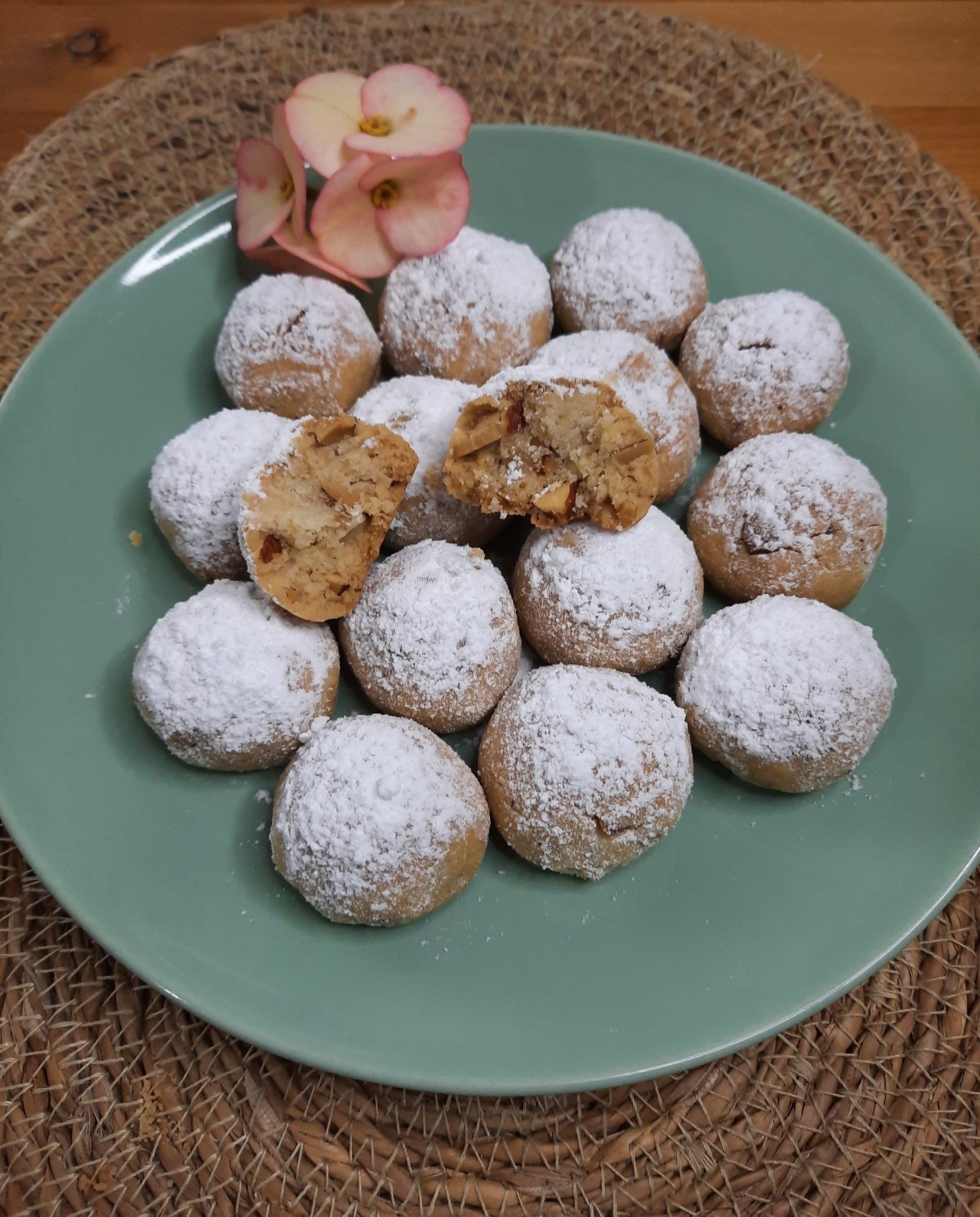 Bademli kurabiye tarifi