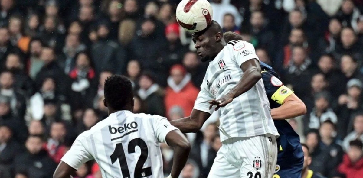 Beşiktaşlı Eric Bailly'e Tehdit Mesajları